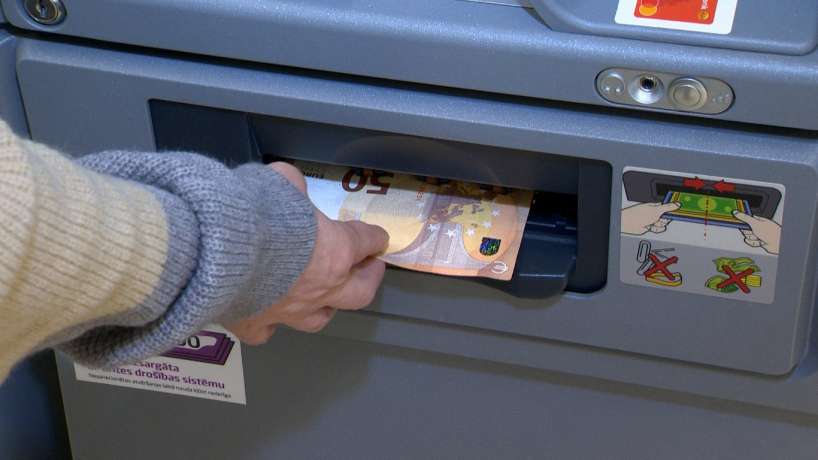 Lotyšská banka oznamuje: ak klient uvedie tento účel prevodu peňazí, platba môže byť zablokovaná